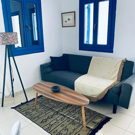 33 بيت للعطل